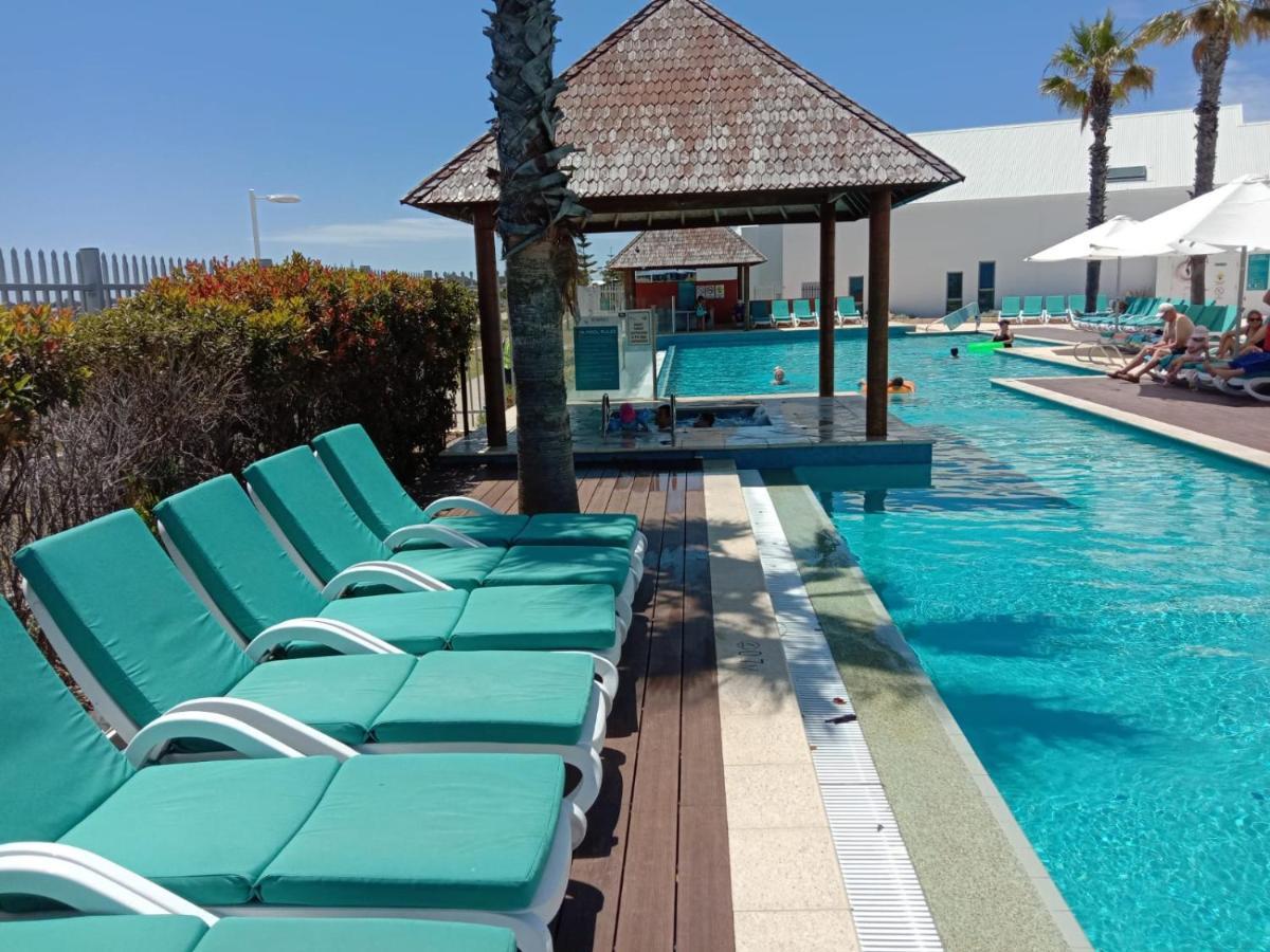 An Ocean,Beachfront And Pool View Apartment 210 Mandurah Exterior foto