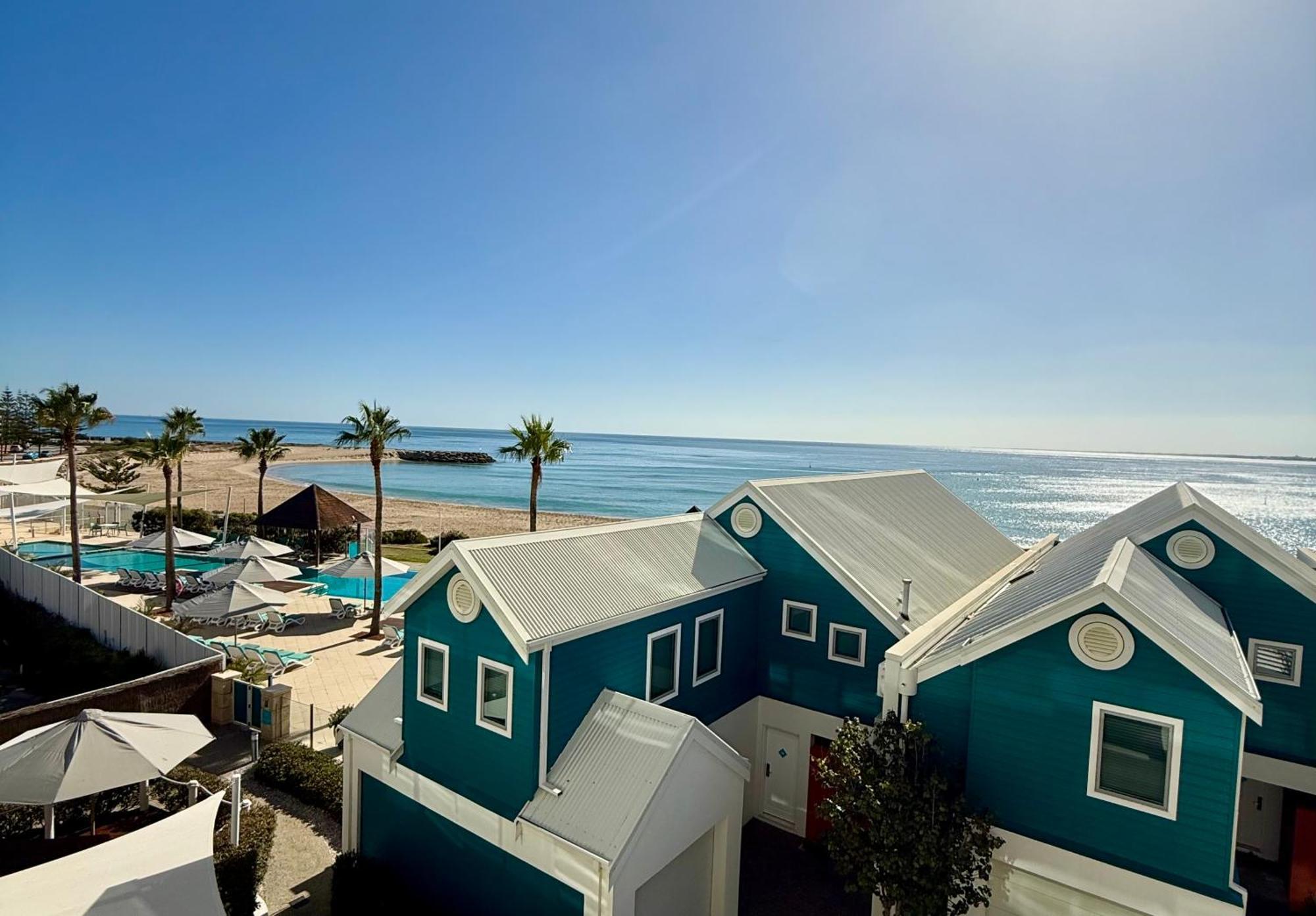 An Ocean,Beachfront And Pool View Apartment 210 Mandurah Exterior foto