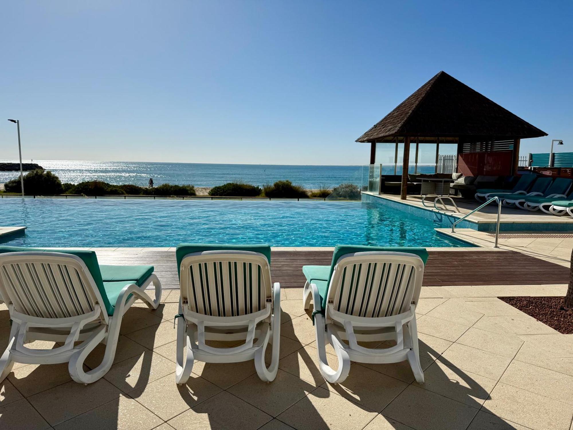 An Ocean,Beachfront And Pool View Apartment 210 Mandurah Exterior foto