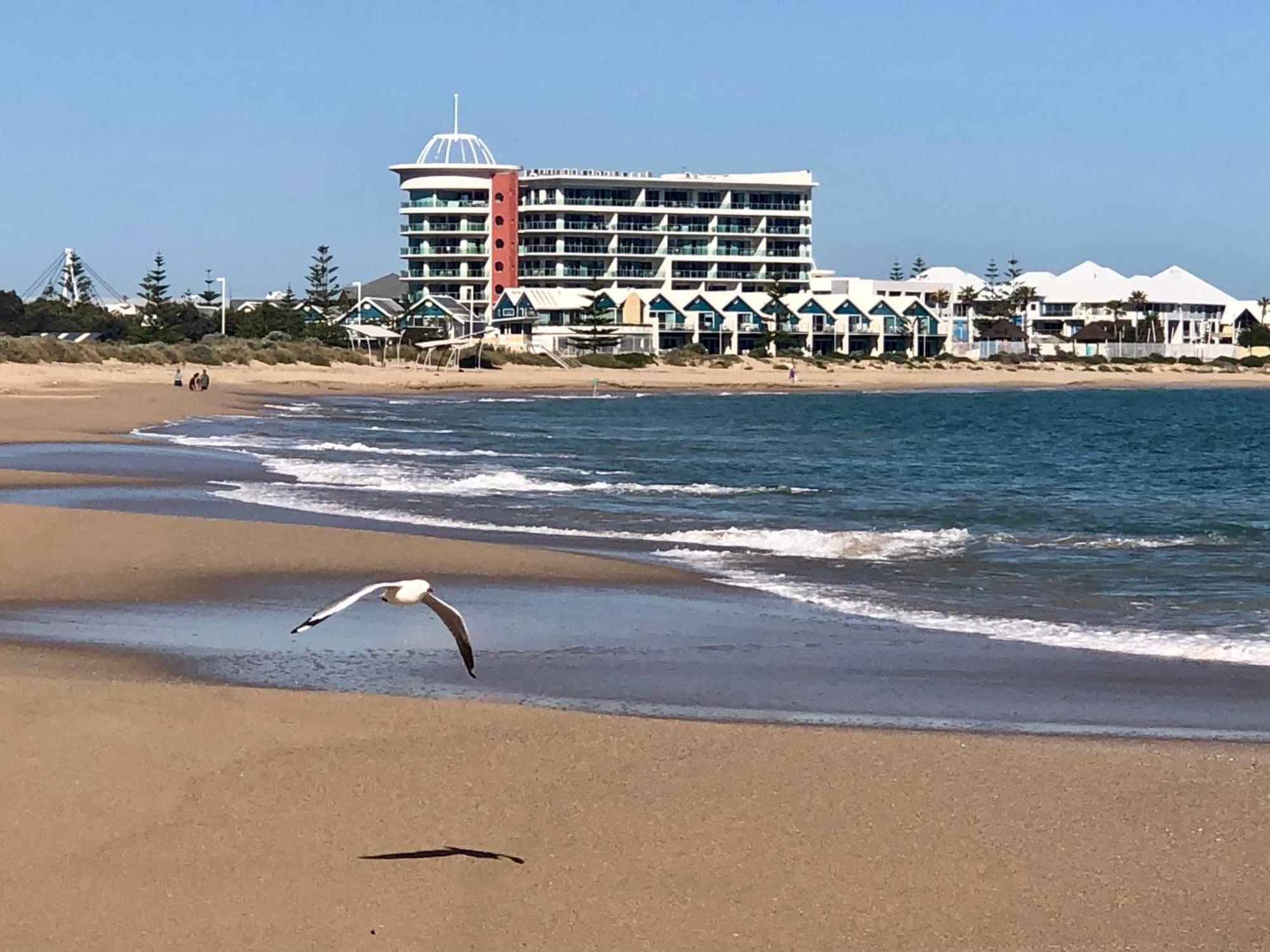 An Ocean,Beachfront And Pool View Apartment 210 Mandurah Exterior foto